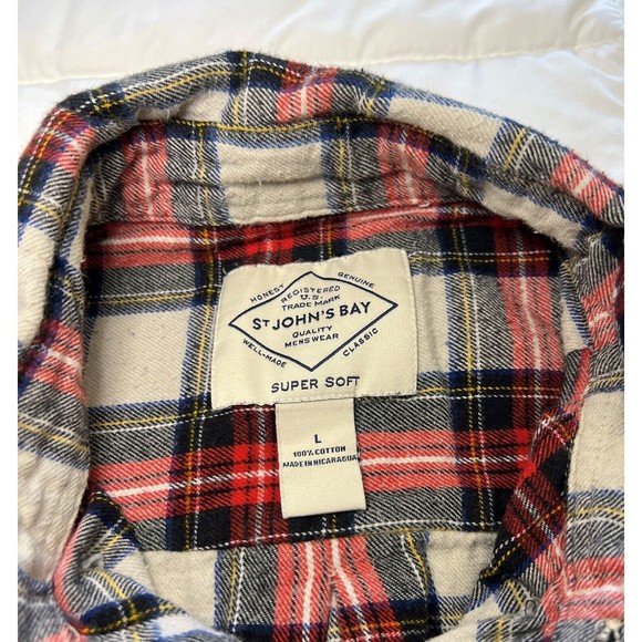 St. John's Bay Men's Plaid Flannel Classic Fit Button Down Shirt Size L - Picture 3 of 10